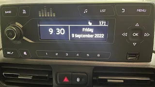 Berlingo Partner Combo Clock Setting How to change the time and date in the radio