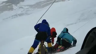 Rescue on Everest