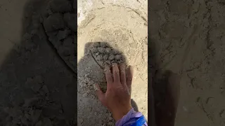 Sand pop it