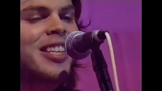Supergrass - The White Room (17th February 1996)
