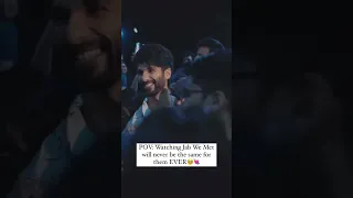 Shahid Kapoor Surprises his Fans on the screening Of Jab We Met 🤝