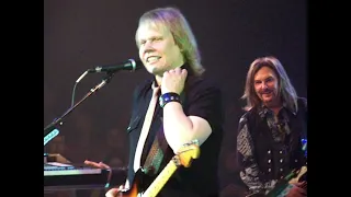 Styx Live (in the round) 🡆 Loralei 🡄 Jan 7 2011  ⬘ Arena Theater ⬘ Houston