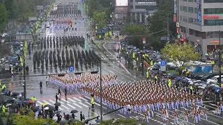 Coreia do Sul mostra poder com 1º primeiro desfile militar em uma década | AFP