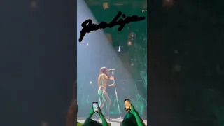 DUA LIPAI  TORONTO.  HEAD BANG. 😊💜🇨🇦#shorts  #dualipa  #futurenostalgiatour  #concert    #canada