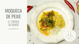 Moqueca de peixe com farofa de dendê