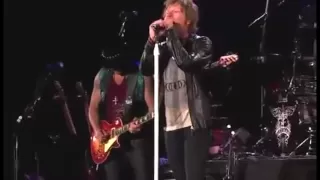 Bon Jovi - This Ain't A Love Song (Lisbon 2011)