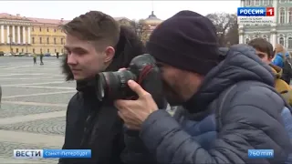 Защитник «Зенита» прогулялся по Невскому проспекту в костюме Синегривого льва