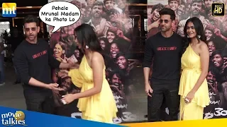 Hrithik Roshan Shows LOVE & Respect For His Co-Star Mrunal Thakur At Super 30 Movie Promotion