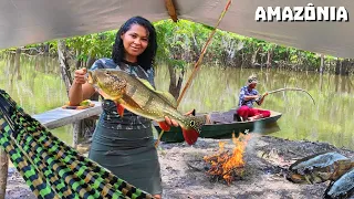 FISHING and WILD CAMPING in the AMAZON FLOREST, GOOD FOOD and WILD Animals