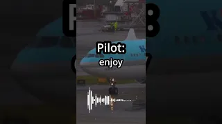 Pilot Accidentally Gives Passenger Announcement to Air Traffic Control - Funny Comments
