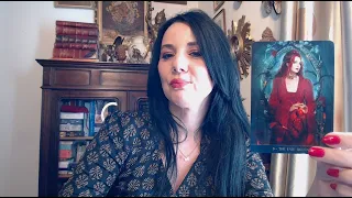 TAROT CAPRICORN APRILIE 👠🌹🎊CONTINUĂ SĂ STRĂLUCEȘTI ȘI MAI TARE