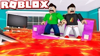 ROBLOX DON'T TOUCH THE FLOOR CHALLENGE with MY LITTLE BROTHER!