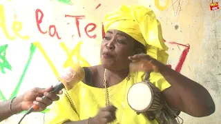 Découverte Une femme joueuse de Tama à Khombole