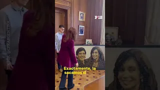 🇦🇷 Cristina Kirchner recibió un retrato hecho con mosaicos de ella junto a Diego Maradona