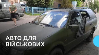 Приганяють та ремонтують: волинські волонтери передали військовим ще шість авто