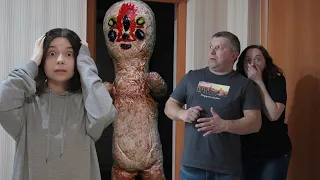 Родители увидели SCP-173 Скульптуру! Что с ними произошло?!