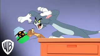 Tom And Jerry: Santa's Little Helpers | Catch Me Though You Can't | Warner Bros. Entertainment