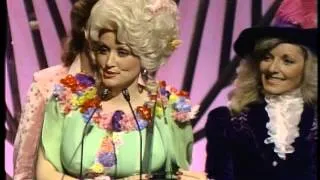 Dolly Parton Wins Country Album - AMA 1978