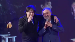 Vladimir Kočiš Zec & Vlado Kalember - Prijatelju (MGNZ 2019)