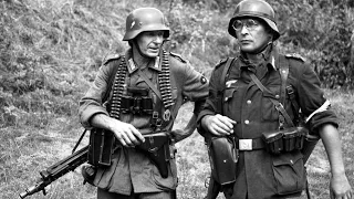 Почему немецкие солдаты закатывали рукава до локтя, а советские – нет