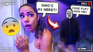 SHE DIDN'T KNOW I WAS HOME!!! *INSANE SCARE PRANK ON GIRLFRIEND*