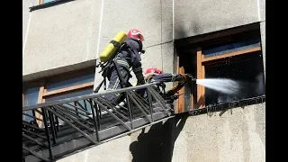 Під час пожежі хмельницькі вогнеборці врятували 4 особи, та ще 3 – евакуювали