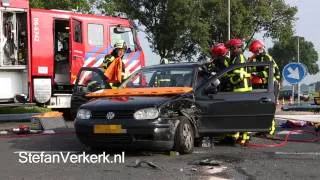 Twee (licht)gewonden bij ongeval Zuiderzeestraatweg Wezep - ©StefanVerkerk.nl