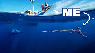 I Lived On An Indonesian Fishing Boat (spearfishing)