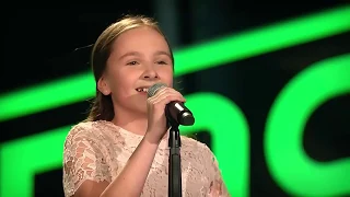 Édith Piaf   Non, Je Ne Regrette Rien Sofie   The Voice Kids 2017   Blind Auditions   SAT 1  1080p11