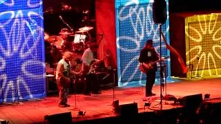 Neil Young - Psychedelic Pil Live Bercy de Paris 06-06-13 By Romguitare