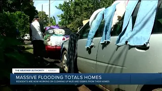 Massive flooding totals homes in Hawaii