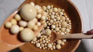 [ASMR] The sound of wood soup The sound of wooden balls of different sizes floating in water and