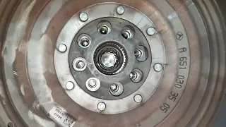 Mercedes B180 w246 gearbox removal. Flywheel problem