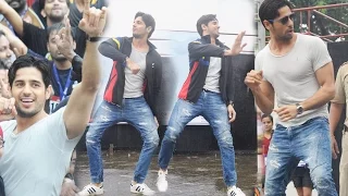 Fans Go Crazy As Sidharth Malhotra Dances On Kala Chashma!