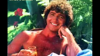 Mac Davis - It's Hard To Be Humble (1980)