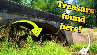 Finding Treasure Under this 120 year old Bridge! Antiques left behind! ( Mudlarking )
