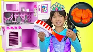 Emma Pretend Play w/ Princess Ariel Costume & Restaurant Kitchen Toys