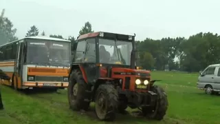 ZETOR 7745  ---bus stuck in mud