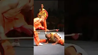 Shaolin Kung Fu Mönche Highlights der Show mit den original Shaolin Mönchen in China Henan, Shorts