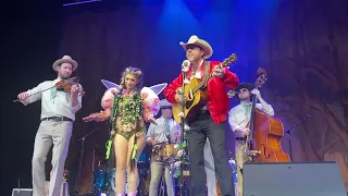 Sierra Ferrell, with Timbo - The Last Thing On My Mind, live at the Ryman, 20 March 2024