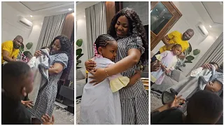 Mercy Chinwo and her husband  hosts IGBO billionaire,Vintage and his family,reveals her baby..