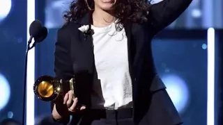 Grammy 2018 - Alessia cara wins grammy for best new artist🙂🙂