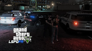 GTA 5 LSPDFR EP 6 - Downtown Vinewood night patrol