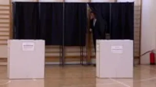 Romanian president votes in EU elections