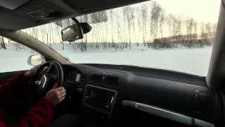 Ice track driving on Skoda Octavia Scout