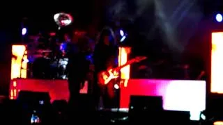 KoRn Live @ Smokeout 2012 - Another Brick In the Wall (Pink Floyd Cover)