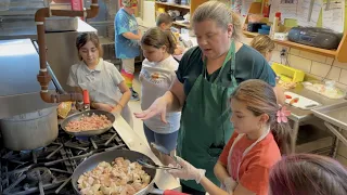 ‘I love my kids’: Lake Shore principal stays after school to teach elementary students how to cook