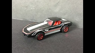 Hot Wheels Corvette Stingray Review 1:64