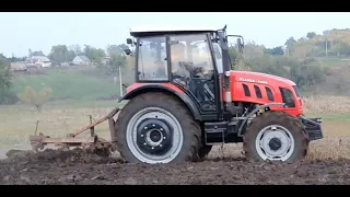 Трактор Farmer   підготовка до оранки