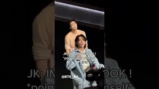 jungkook's reaction when the fans shouted his name 😂